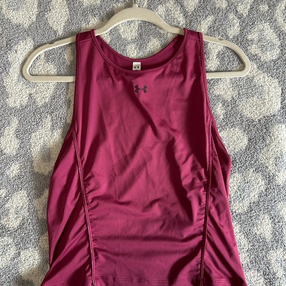 Under Armour Women's Burgundy Tank Top
